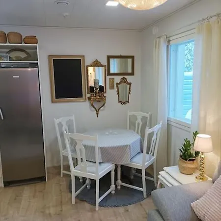 Persoonallinen Pieni Asunto Oulu Extérieur photo